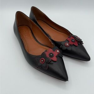 Coach‎ Black Leather Pointed Toe Flats Red Black Flower Appliqué Shoes